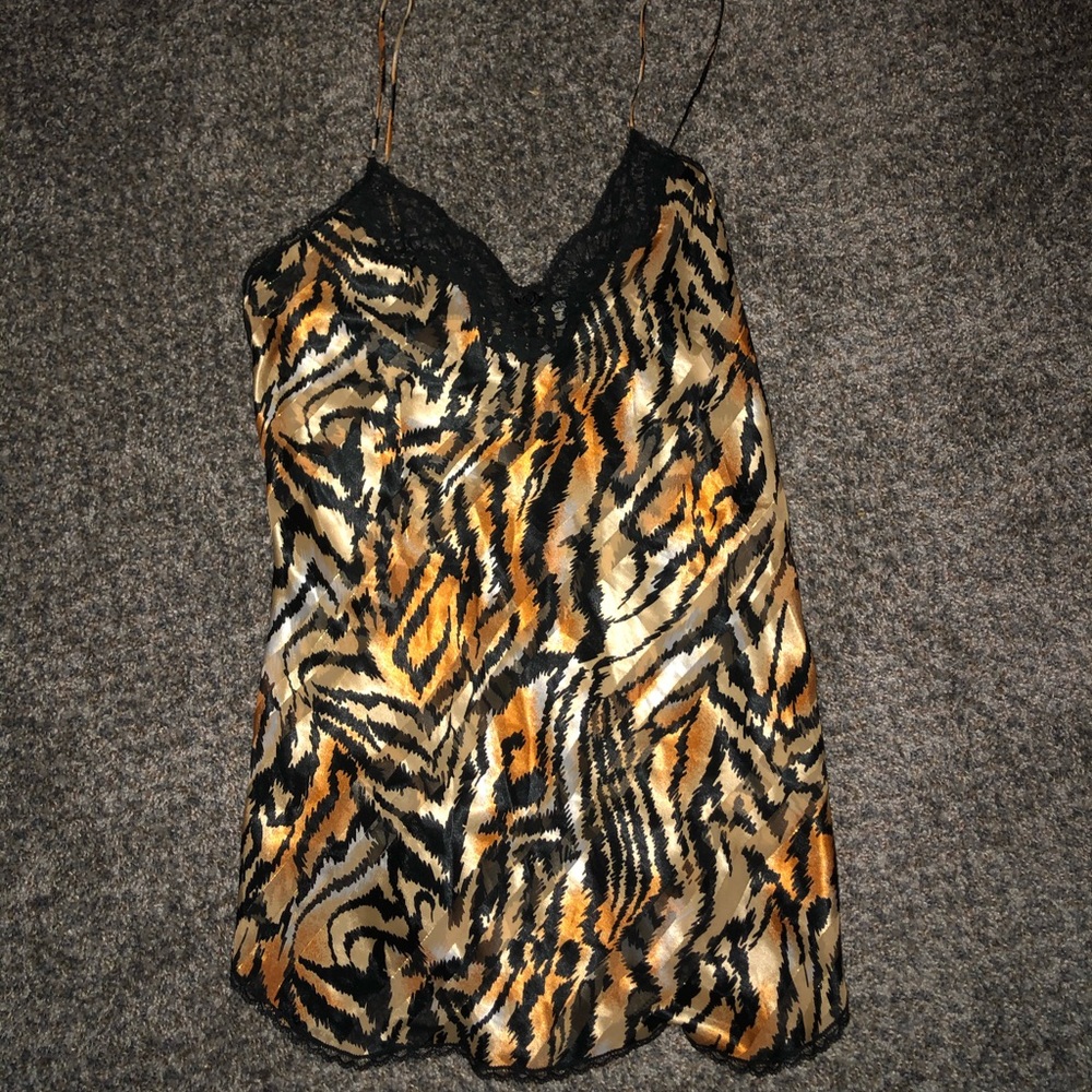 Vintage Tiger Slip 🐅
